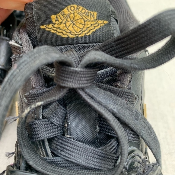Air Jordan Legacy 312 Low Black White Gold Unisex Nike Kids' Sneakers sz 4Y - Picture 10 of 11